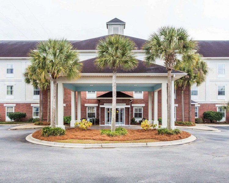 comfort inn and suites patriots point