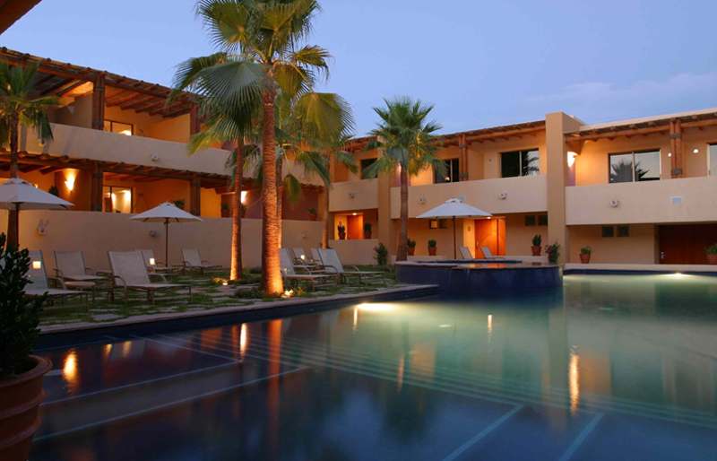 los patios hotel