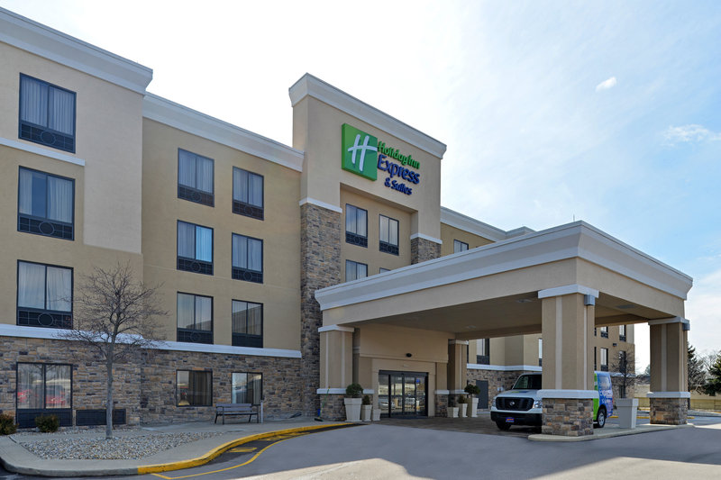 holiday inn exp and sts indianapolis w airport area