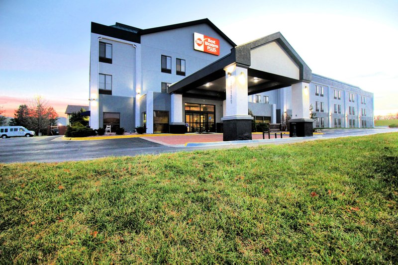 Best Western Plus Kansas City Airport-Kci East,May>>Kansas City,3 star