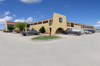 americas best value inn and suites yukon oklahoma city