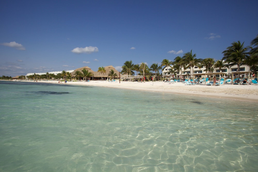 Akumal Beach Resort,,4 star