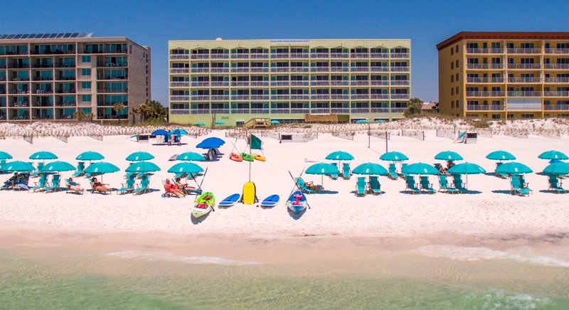 beal house fort walton beach tapestry collection by hilton