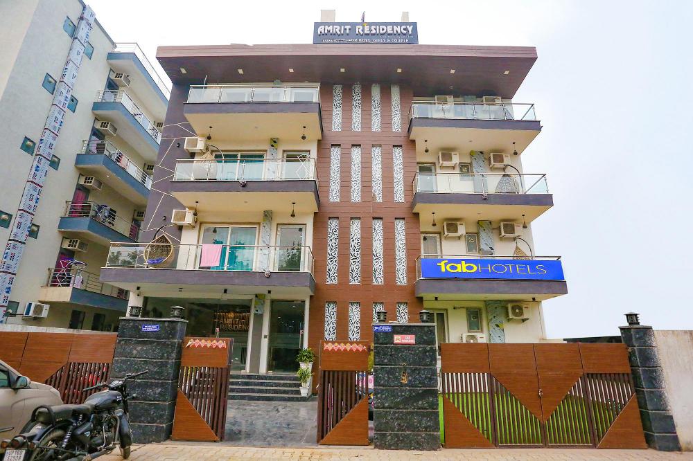 Fabexpress Amrit Residency,Gurugram|Delhi,3 star