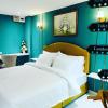 hubble hotel
