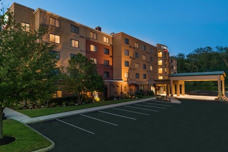 Courtyard By Marriott Providence Lincoln,Providence>>Lincoln,3 star