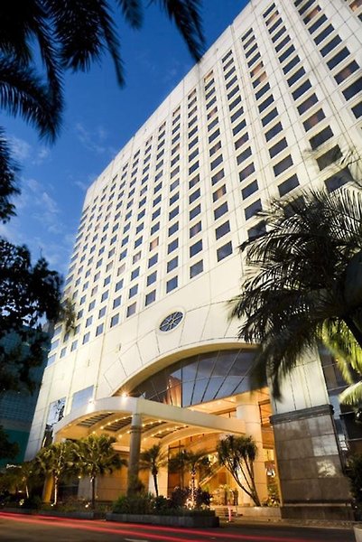crowne plaza jakarta residences