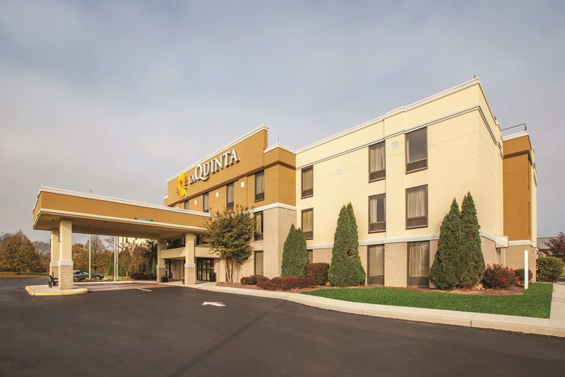 la quinta inn and suites by wyndham mechanicsburg harrisburg
