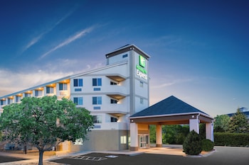 Holiday Inn Express Colorado Springs Airport By Ihg,El Paso County>>Colorado Springs,3 star