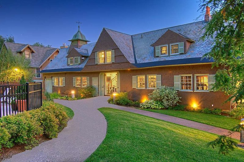Castle Hill Resort And Spa
