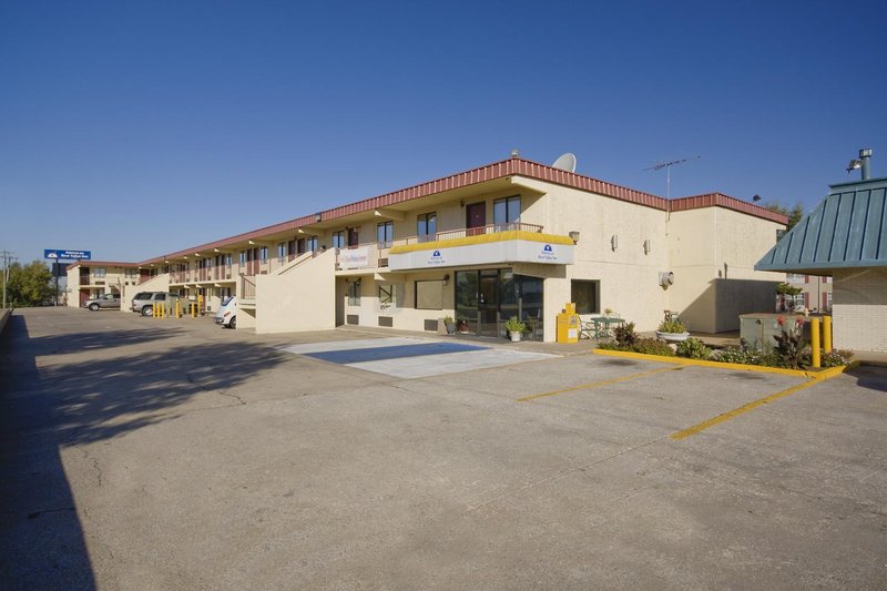 Oyo Hotel Tulsa International Airport,Tulsa>>Catoosa,2 star