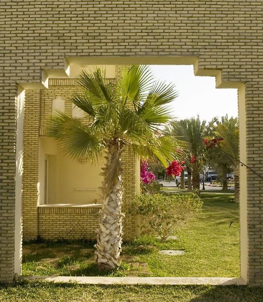 Ras El Ain,Near Dar Chrait Museum,4 star