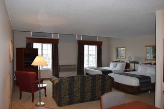 mainstay suites madison airport