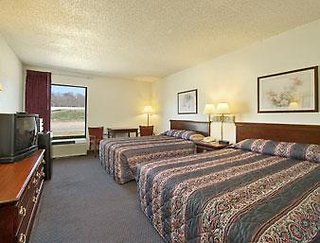 super 8 by wyndham conway