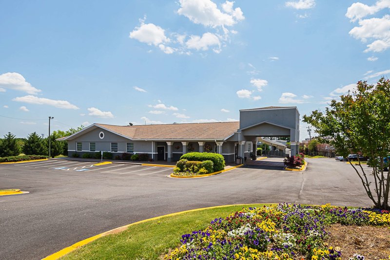 quality inn and suites greenville haywood mall