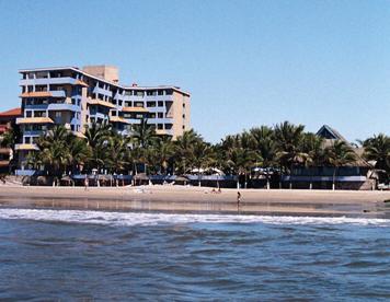 luna palace hotel and suites