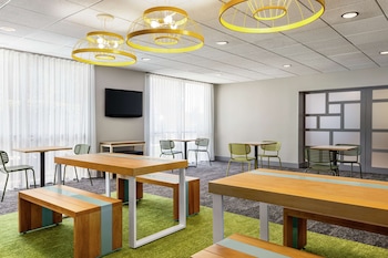 spark by hilton germantown washington dc north