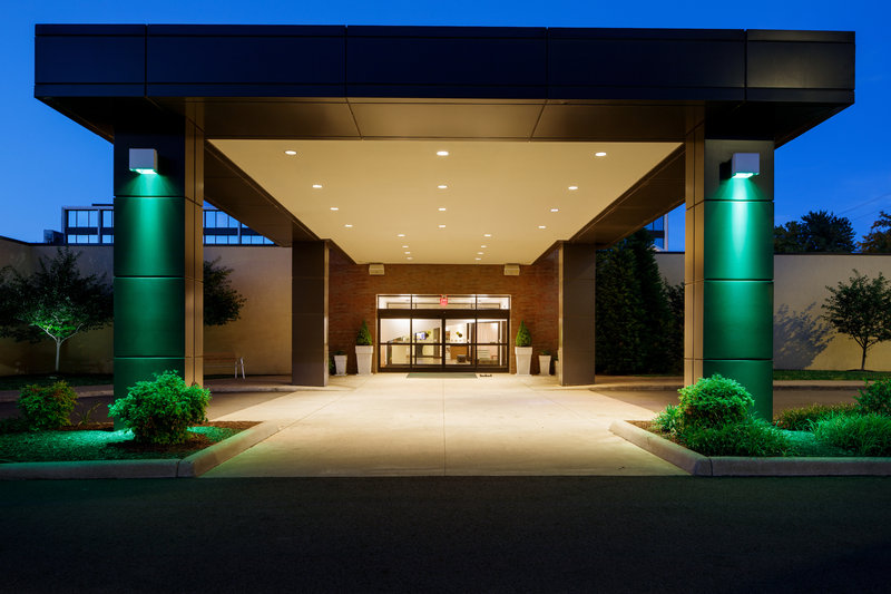 Holiday Inn Hotel & Suites Charleston West By Ihg,South Charleston>>Charleston,4 star