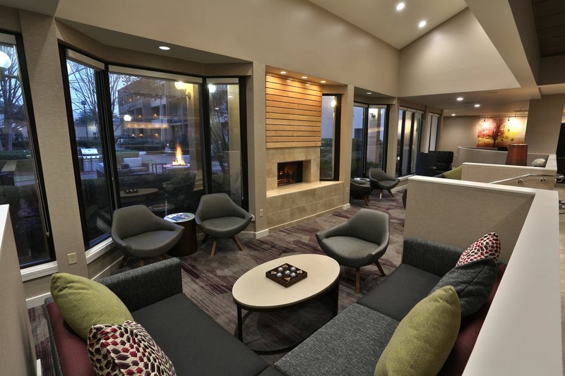 Courtyard By Marriott Montgomery