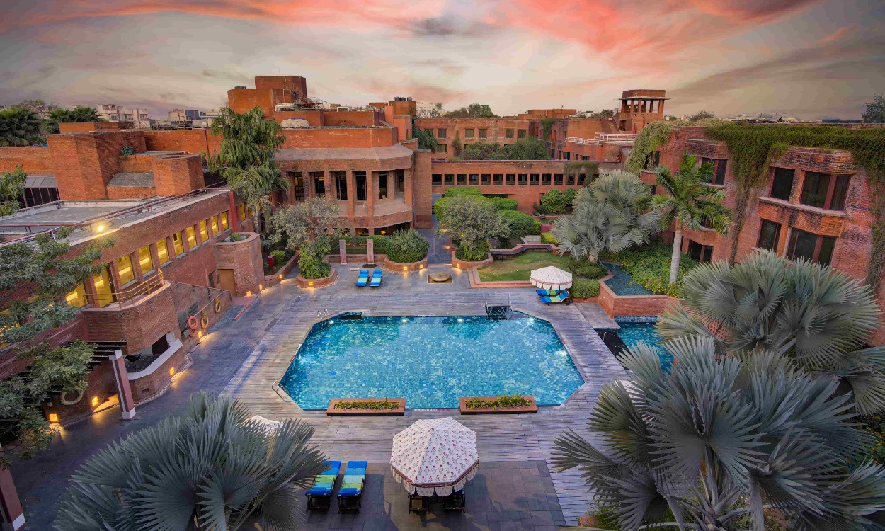 itc mughal a luxury collection hotel