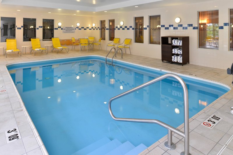 fairfield inn and suites by marriott cleveland avon