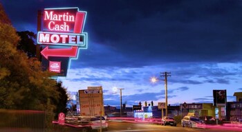 Martin Cash Motel,Glenorchy>>Derwent Park,3 star