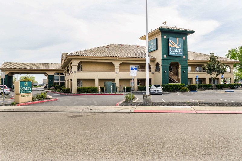 Quality Inn & Suites Lathrop - South Stockton,Near Lathrop Business Park,3 star