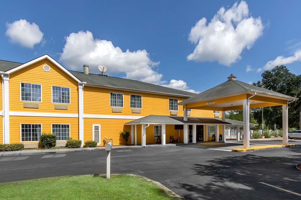 Quality Inn Kingstree,Kingstree>>Charleston,2.5 star