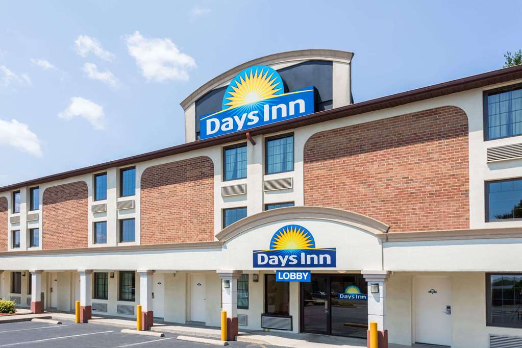 Days Inn By Wyndham Dumfries Quantico,Dumfries>>Accokeek,2 star