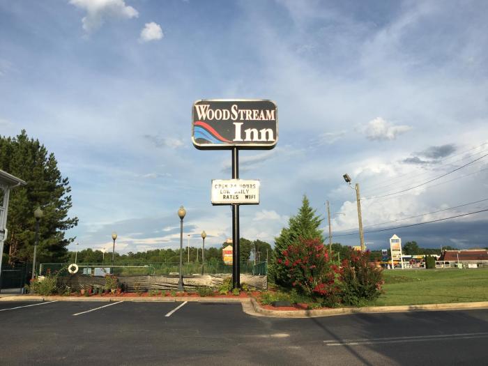 Woodstream Inn,Hogansville>>Atlanta,2.5 star