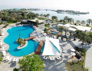the ritz carlton bahrain