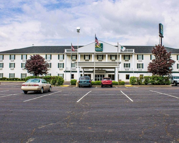 Quality Inn & Suites Bellville - Mansfield,Lexington>>Bellville,3 star