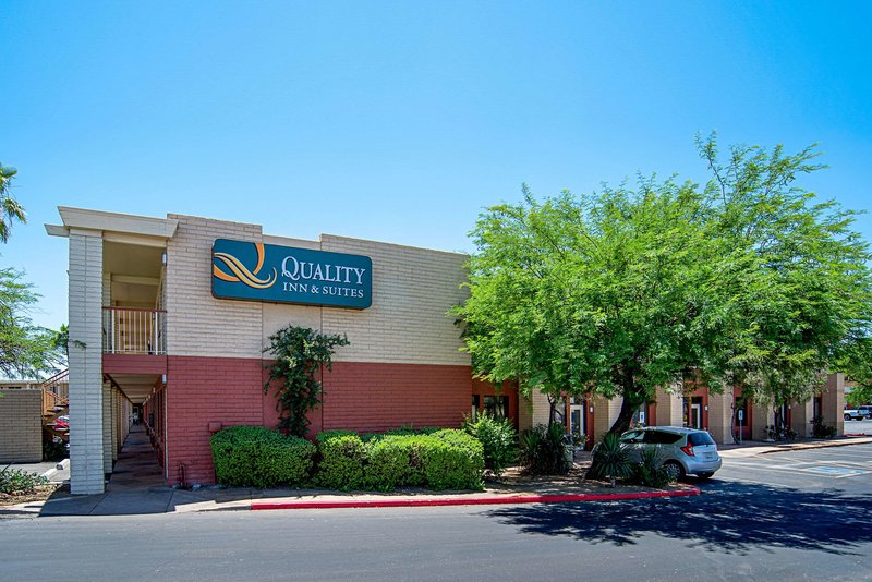 Quality Inn & Suites Phoenix Nw - Sun City,Goodyear>>Arizona,2.5 star