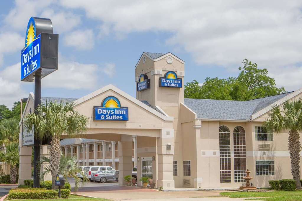 Days Inn By Wyndham Nacogdoches/Sfa University/Downtown