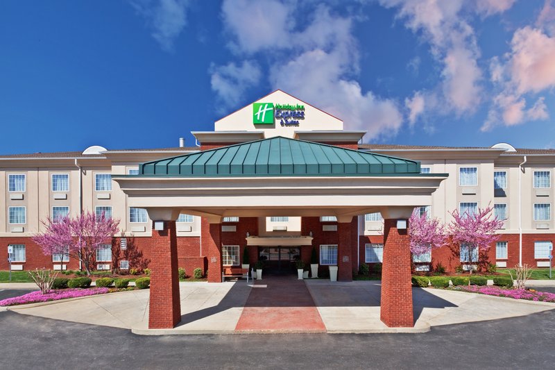 holiday inn express and suites manchester by ihg