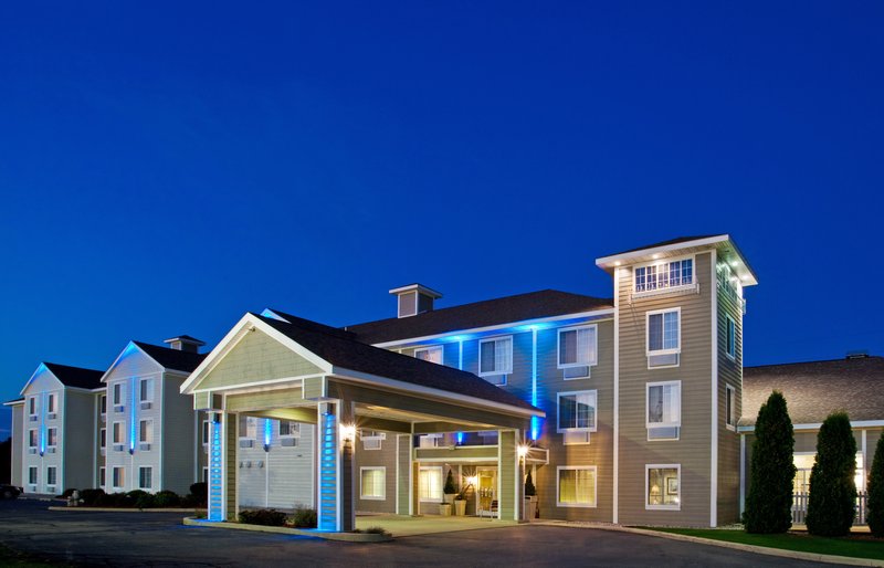 Holiday Inn Express & Suites New Buffalo By Ihg,Lakeside>>Benton Harbor,3 star