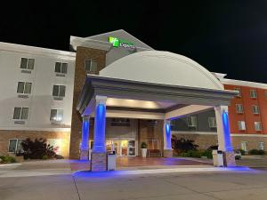 holiday inn express kearney by ihg