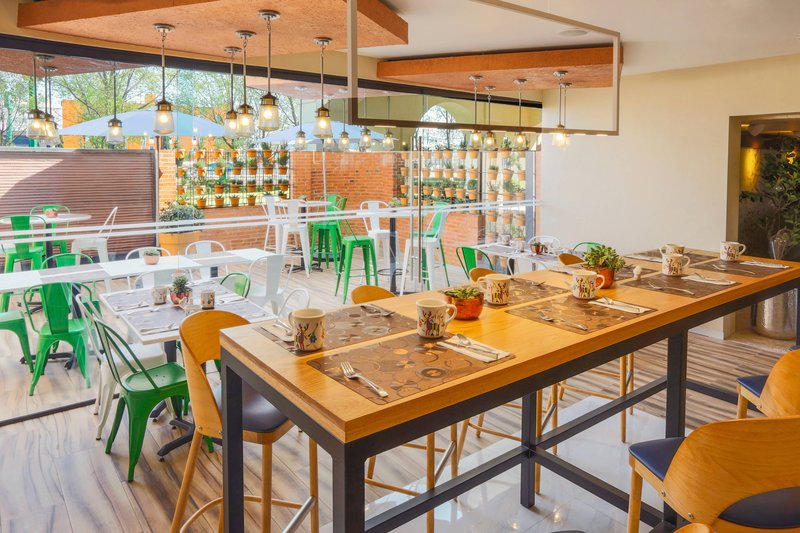 Courtyard By Marriott Toluca Airport,Mexico City>>Metepec,3.5 star