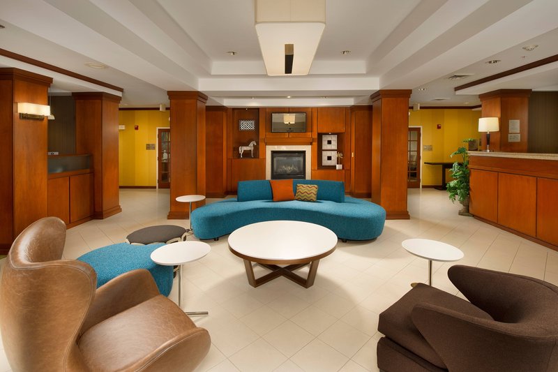Fairfield Inn & Suites Marshall