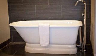 Ironworks Hotel,Janesville>>Beloit,3.5 star
