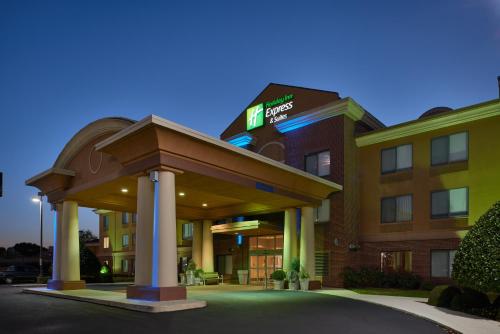 Holiday Inn Express & Suites Oxford By Ihg,Heflin>>Anniston,3 star
