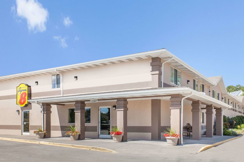 Super 8 By Wyndham Richlands/Claypool Hill Area,Claypool Hill>>Cedar Bluff,2 star