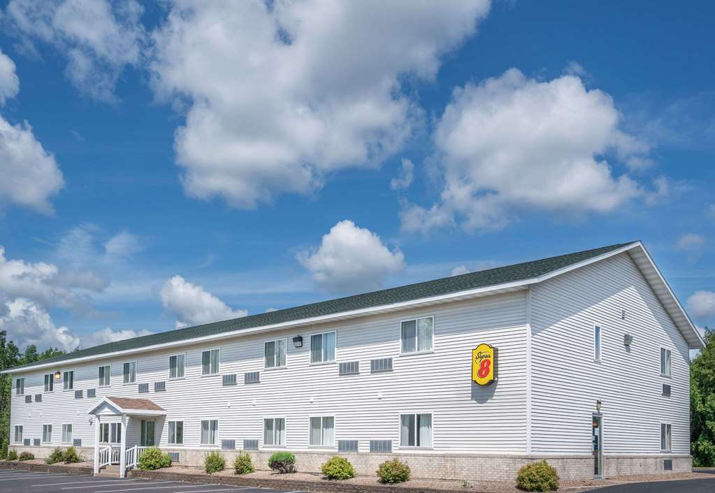 Super 8 By Wyndham Phillips,Phillips>>Park Falls,2 star