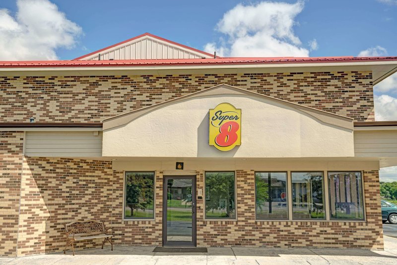 Super 8 By Wyndham Melrose,Avon>>Alexandria,2 star
