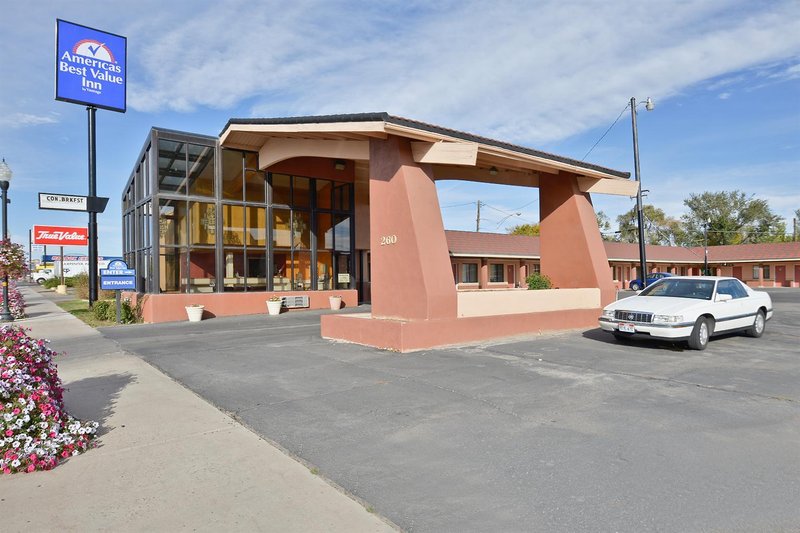 vernals best value inn