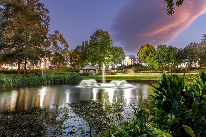 Crowne Plaza Hawkesbury Valley By Ihg,Camperdown>>Blue Mountains,4 star