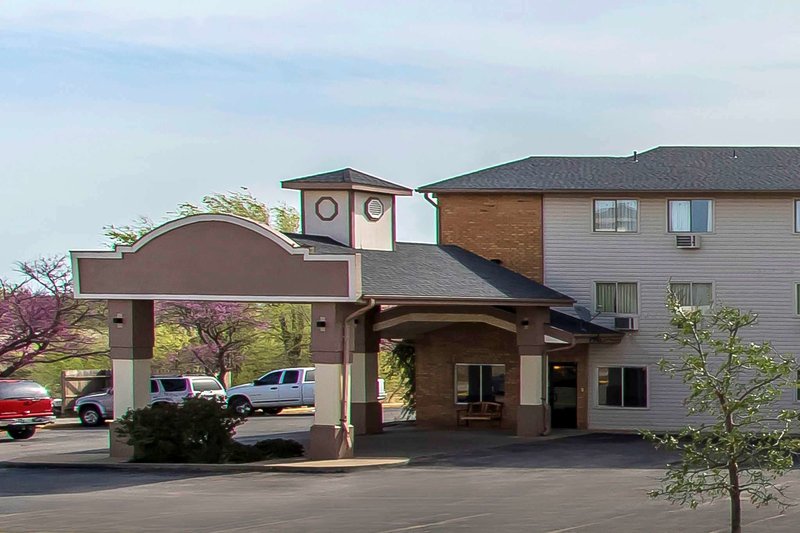 brentwood inn clinton