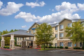 comfort inn and suites pittsburg