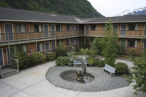 Westmark Inn Skagway,Juneau>>Haines,2 star