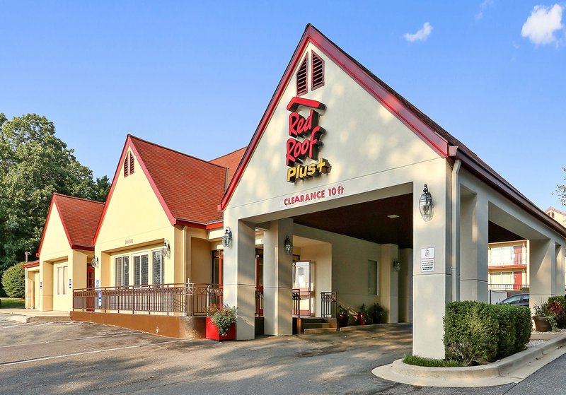red roof inn plus washington dc rockville